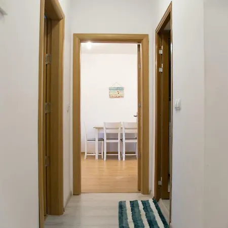 Apartment East Airport