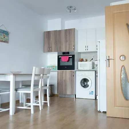 Apartment East Airport *